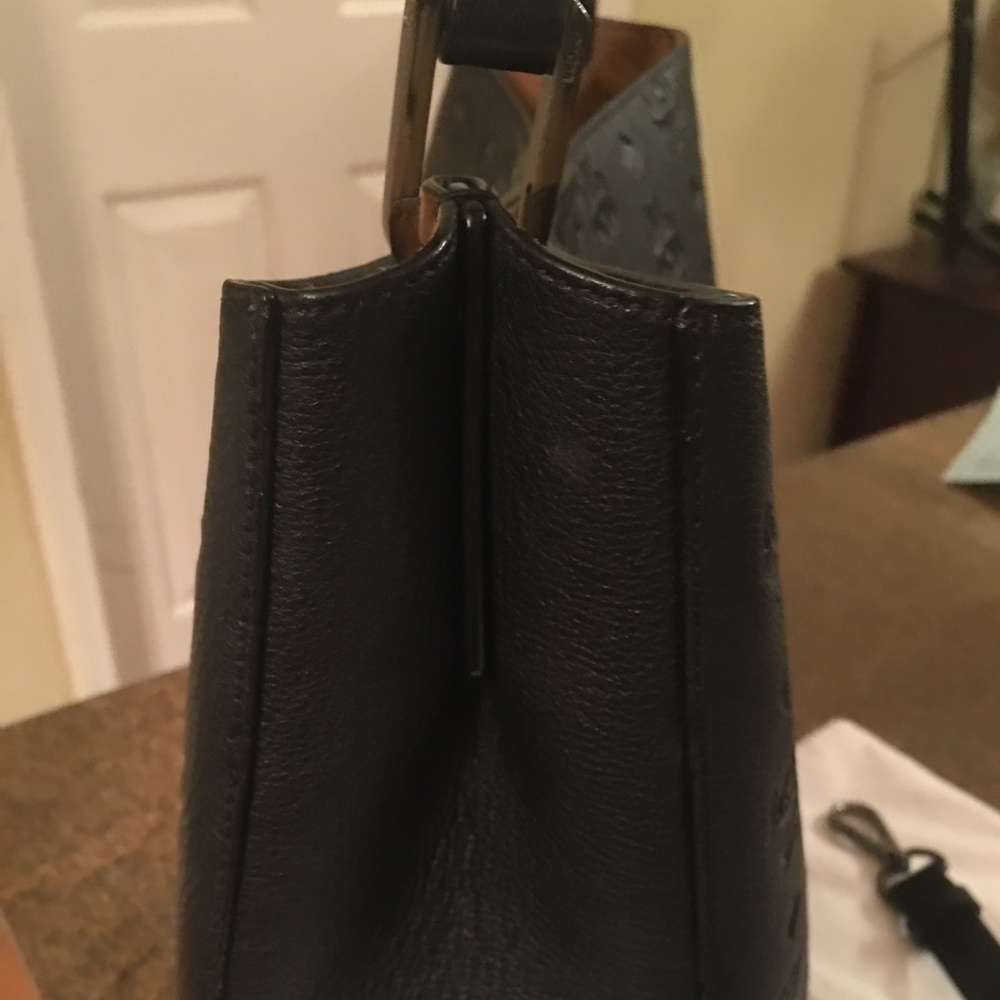 MCM KLARA BLACK MONOGRAM INCLUDES SHOULDER STRAP! - Picture 6 of 8